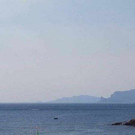T2 Magnifique Vue Mer Panoramique Six-Fours-les-Plages Exterior foto